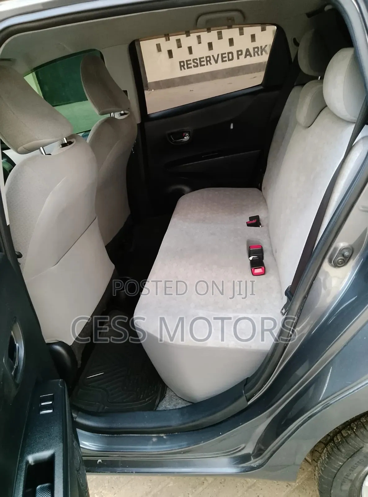 Toyota Vitz 2013 Gray