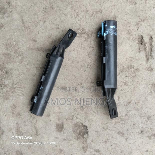 Nisan Tiida Bumper Slides
