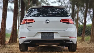 Volkswagen Golf 1.4T S FWD 2019 White