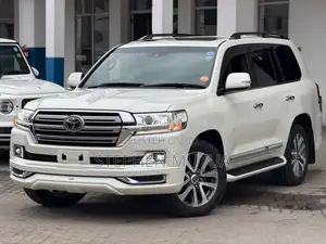 Toyota Land Cruiser 4.6 V8 ZX 2020 White