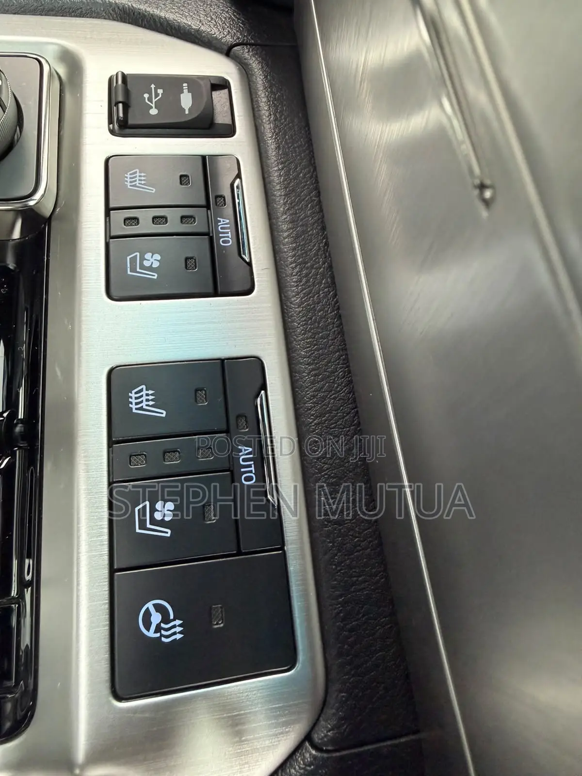 Toyota Land Cruiser 4.6 V8 ZX 2020 White