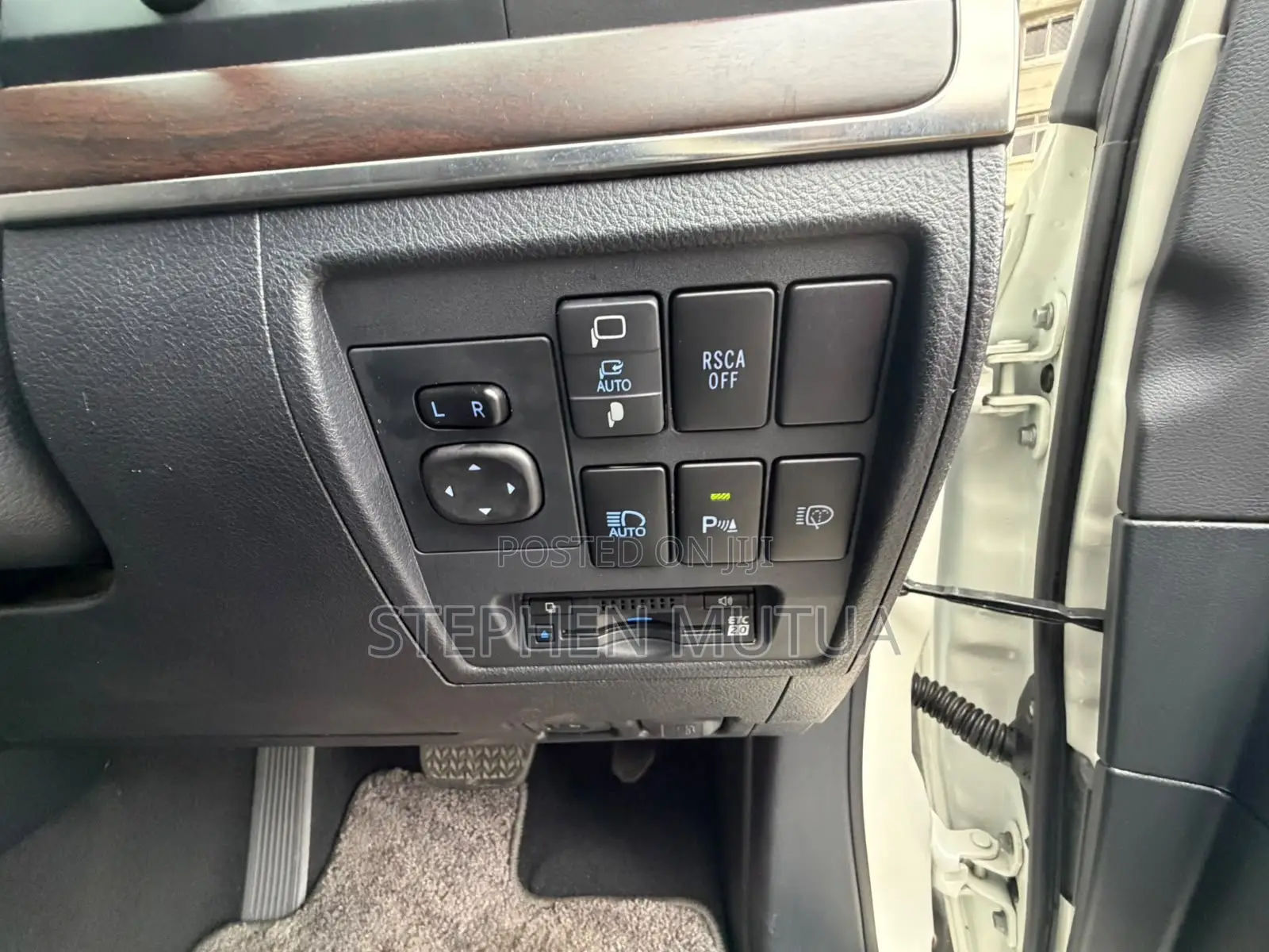 Toyota Land Cruiser 4.6 V8 ZX 2020 White