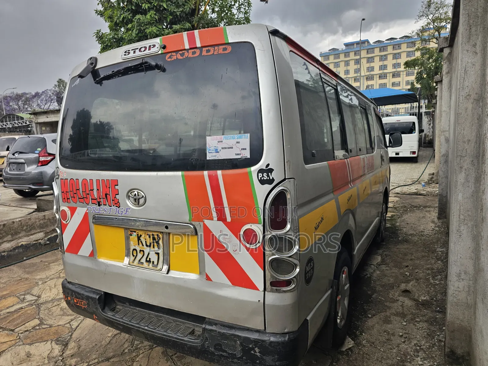 Toyota HiAce 2010 Silver