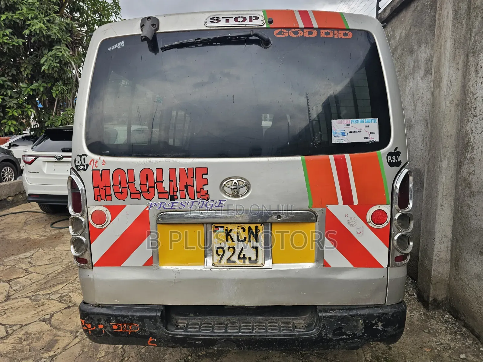 Toyota HiAce 2010 Silver