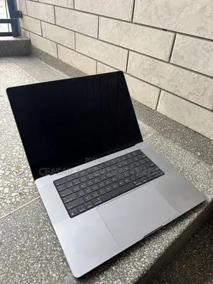 Laptop Apple MacBook Pro 2021 M1 32GB Apple M1 Pro SSHD (Hybrid) 512GB