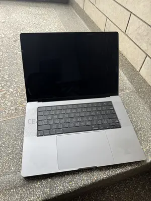 Laptop Apple MacBook Pro 2021 M1 32GB Apple M1 Pro SSHD (Hybrid) 512GB