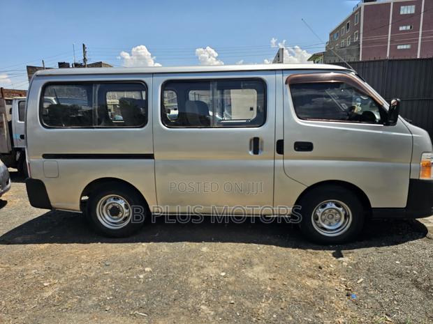Nissan Vanette 2008 Silver - thumbnail 3