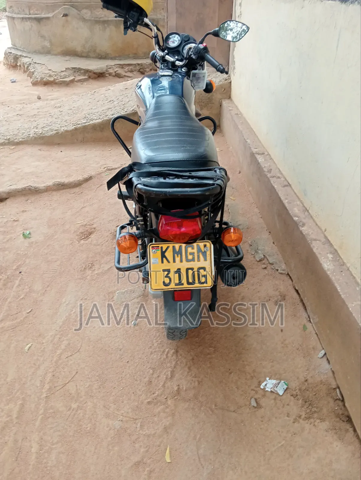 TVS HLX 125 2022 Gold