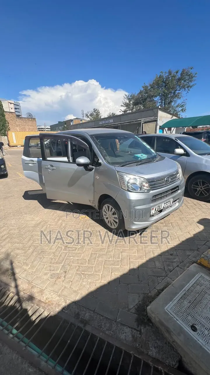 Daihatsu Move 2018 Silver