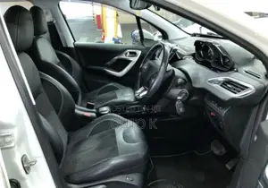 Peugeot 2008 1.2 PureTech (110 Hp) 2019 White