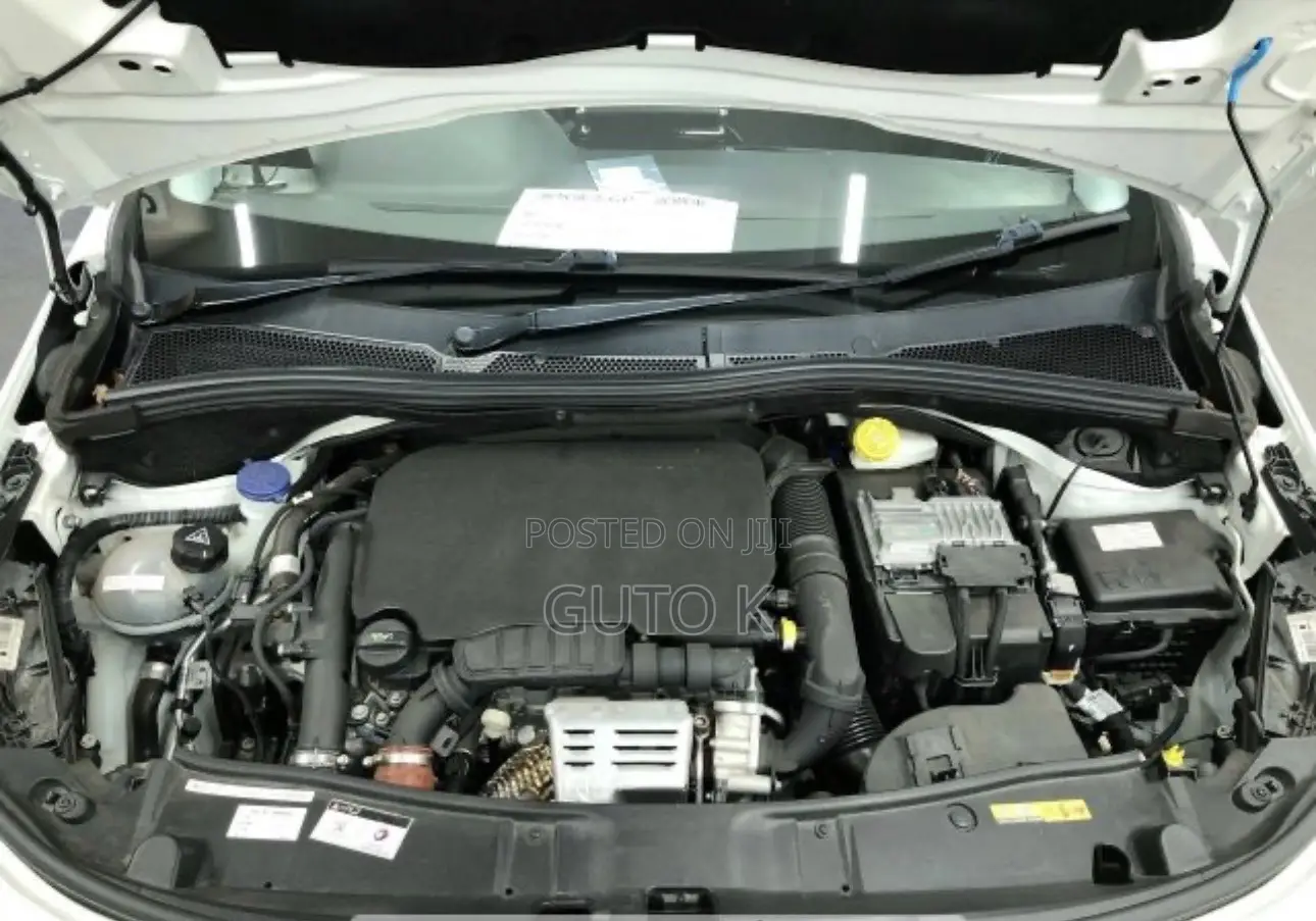 Peugeot 2008 1.2 PureTech (110 Hp) 2019 White