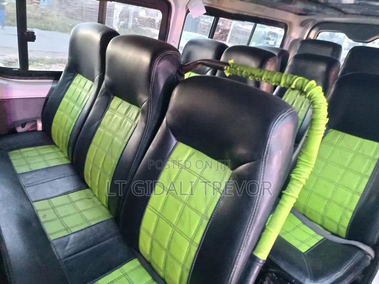 Toyota HiAce 2010 White
