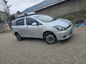 Toyota Wish 2005 Silver