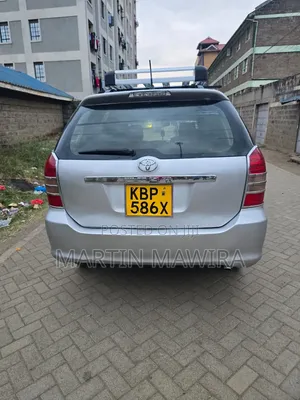 Toyota Wish 2005 Silver