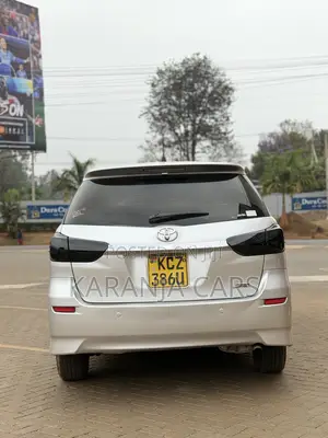 Toyota Wish 2013 Silver
