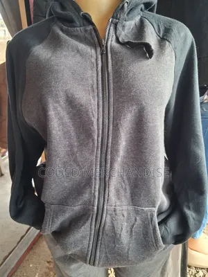 Zipped Warm Hoodie