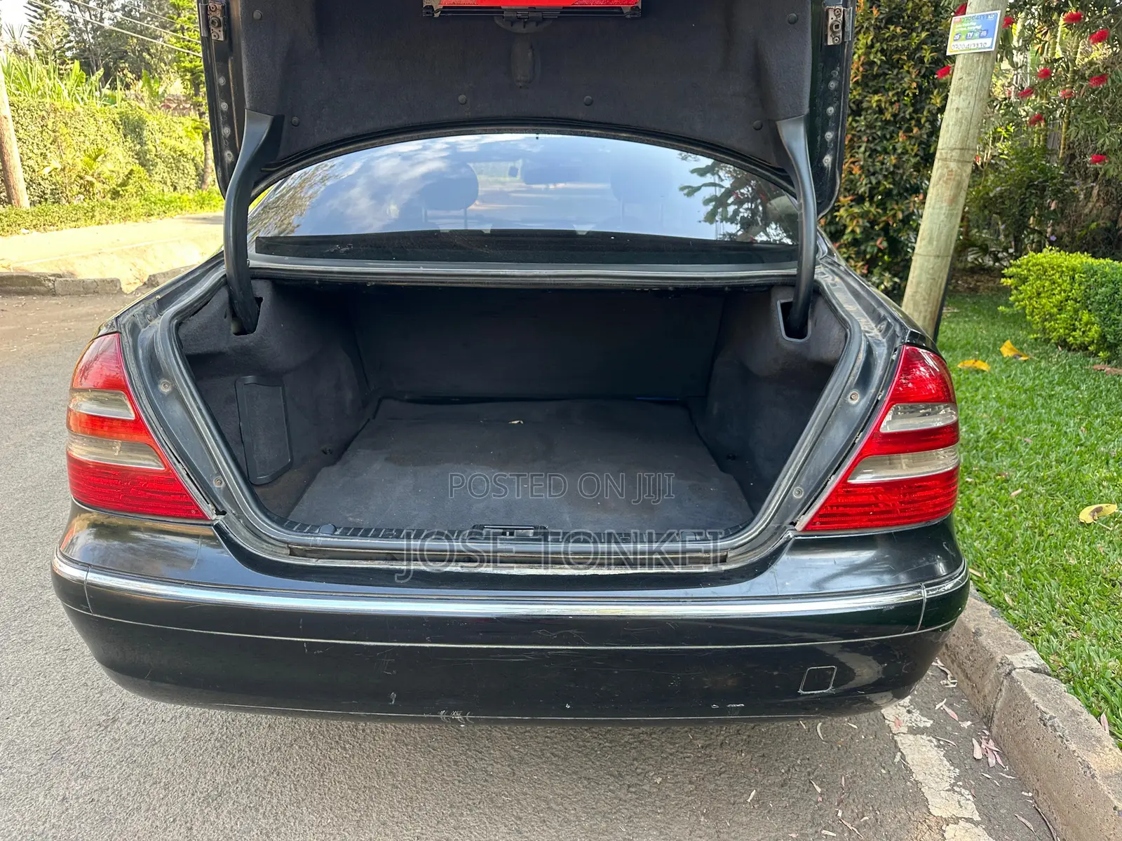 Mercedes-Benz E240 2004 Black