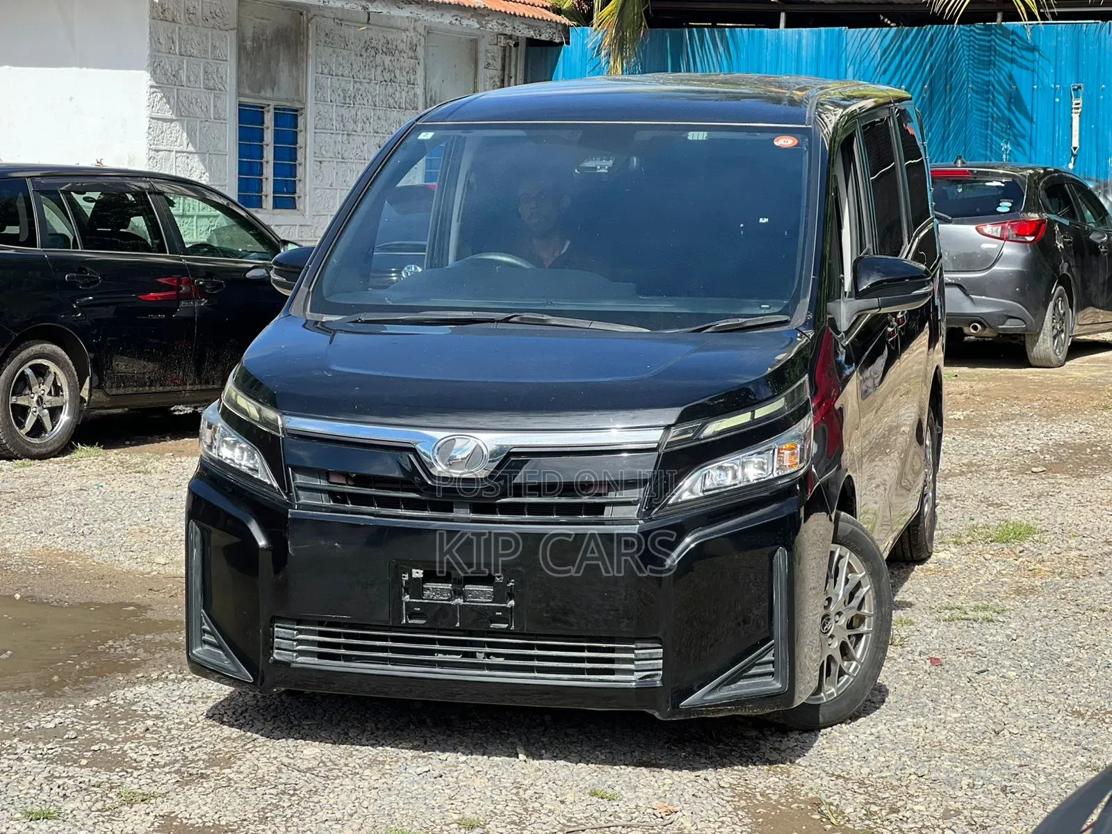 Toyota Voxy X 2WD 8-Seater 2018 Black