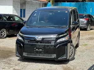Toyota Voxy X 2WD 8-Seater 2018 Black