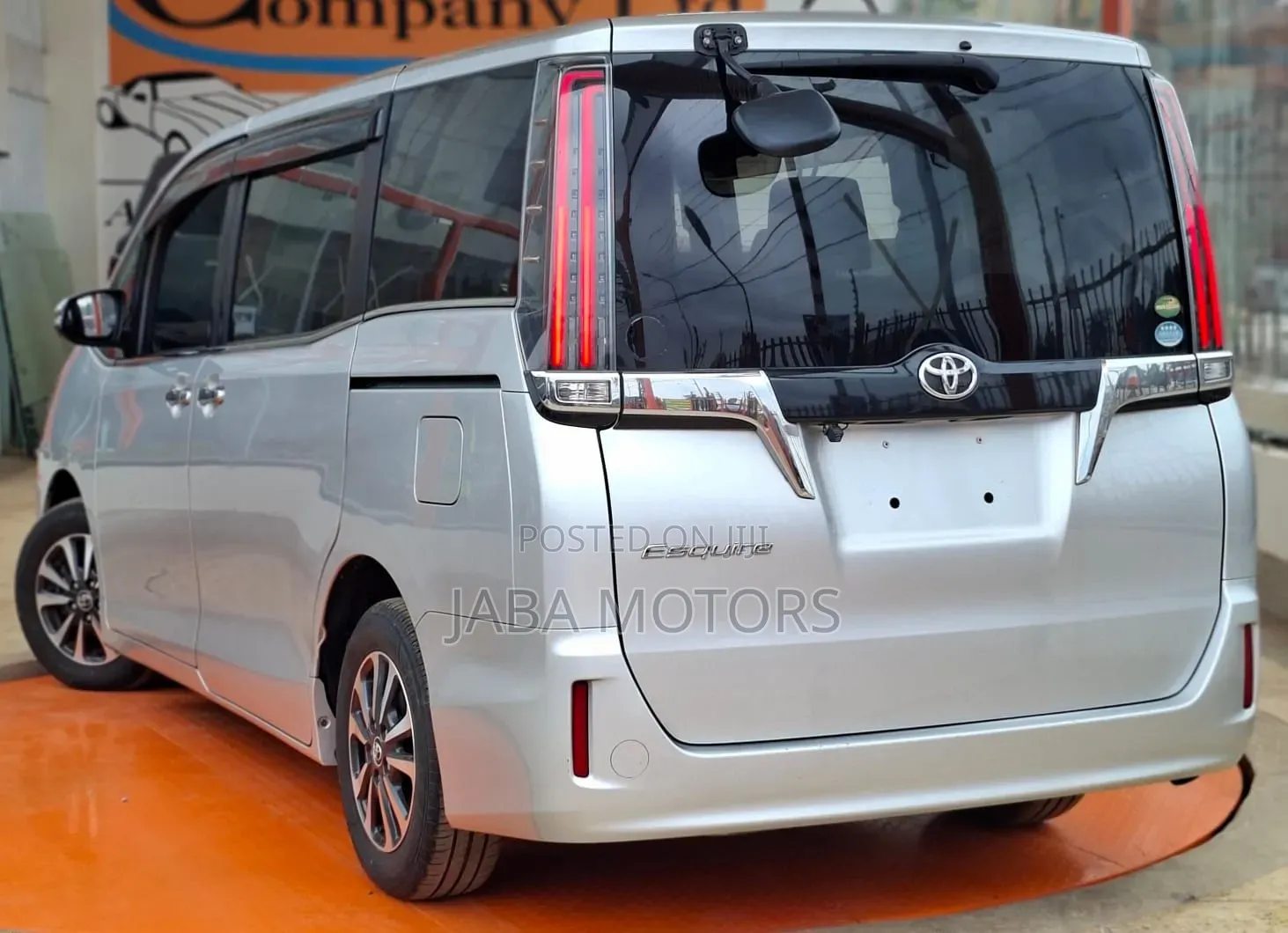 Toyota Esquire 2019 Silver