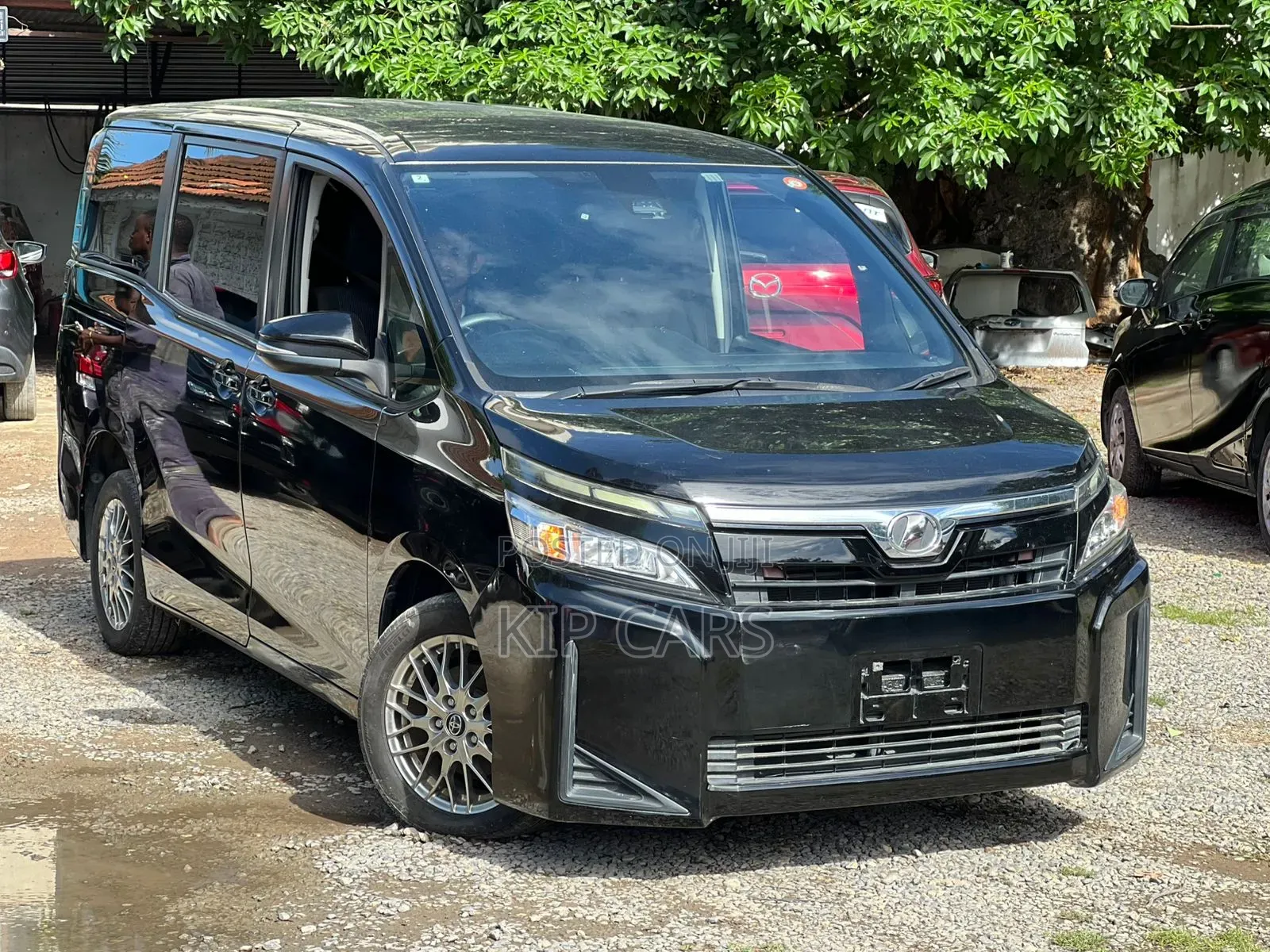 Toyota Voxy X 2WD 8-Seater 2018 Black