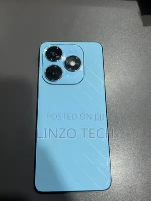 Tecno Spark 20 128 GB Blue