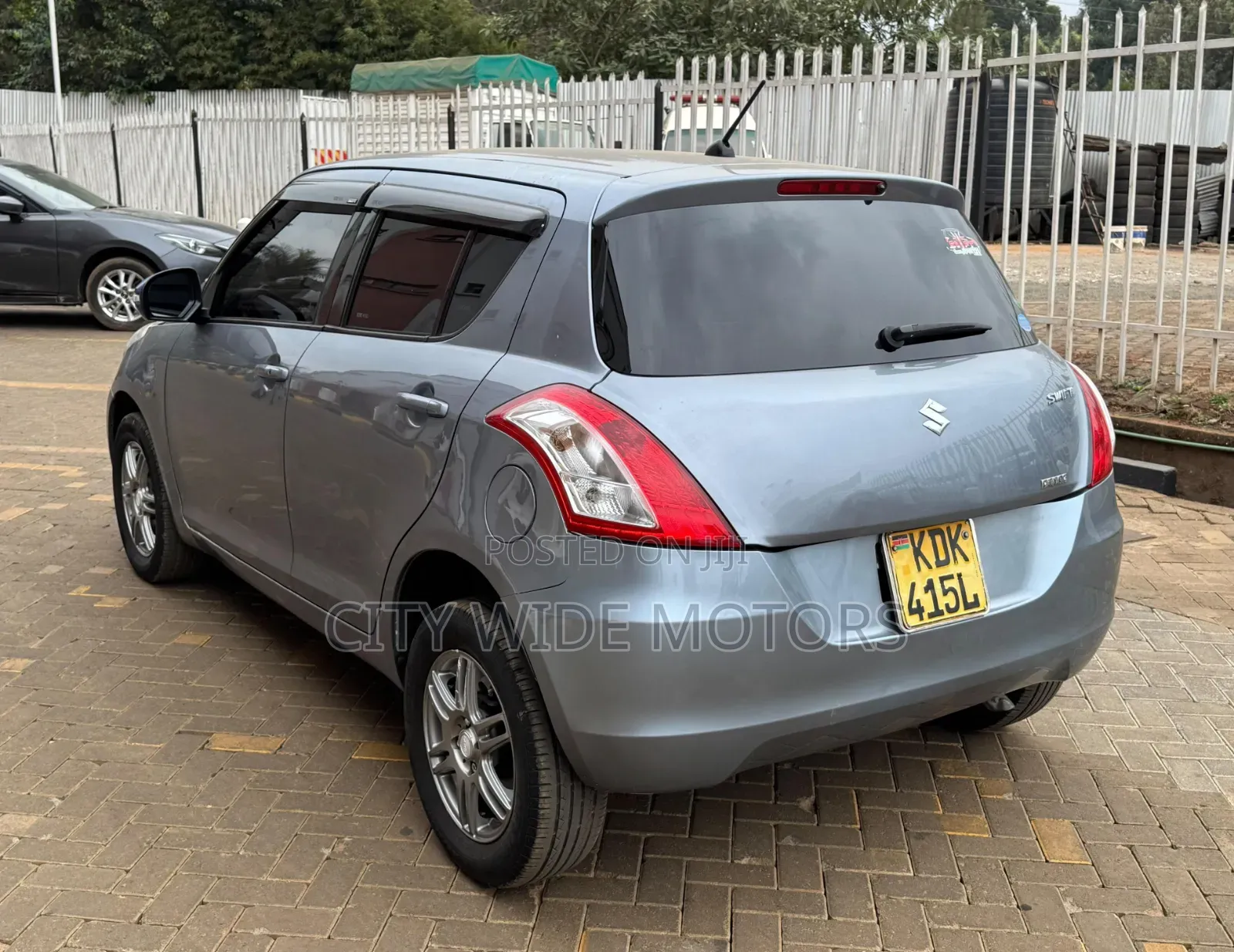 Suzuki Swift 2015 Silver