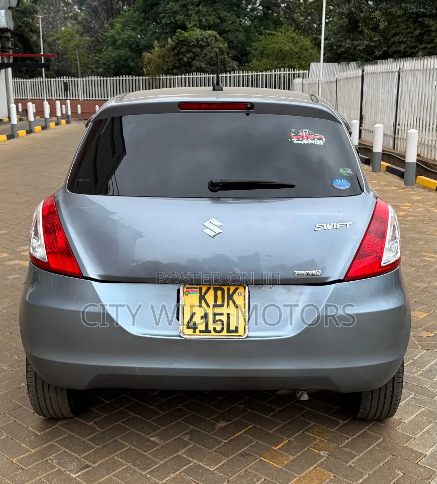 Suzuki Swift 2015 Silver