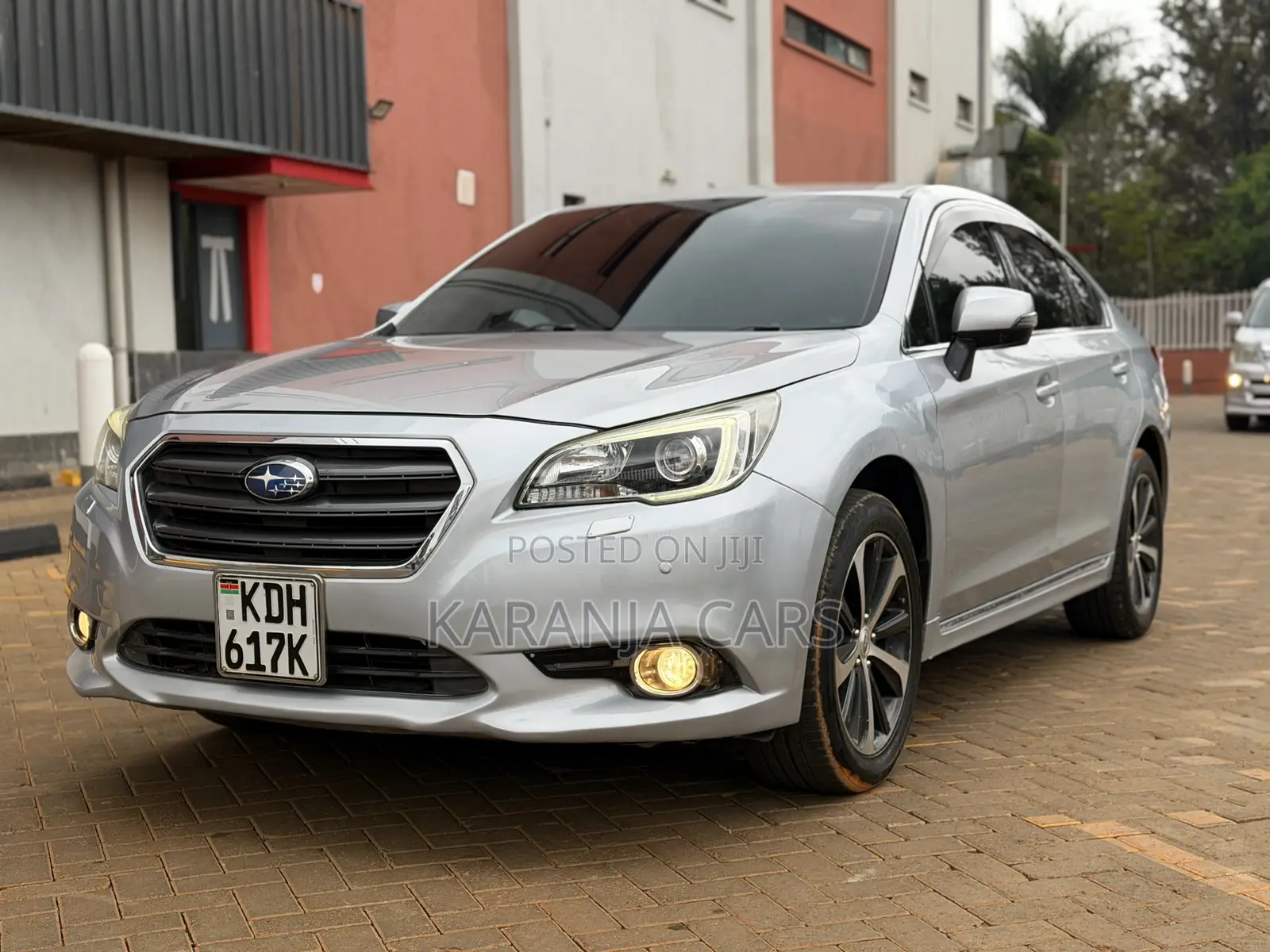 Subaru Legacy 2.5i Limited 4dr Sedan AWD (2.5L 4cyl CVT) 2014 Silver