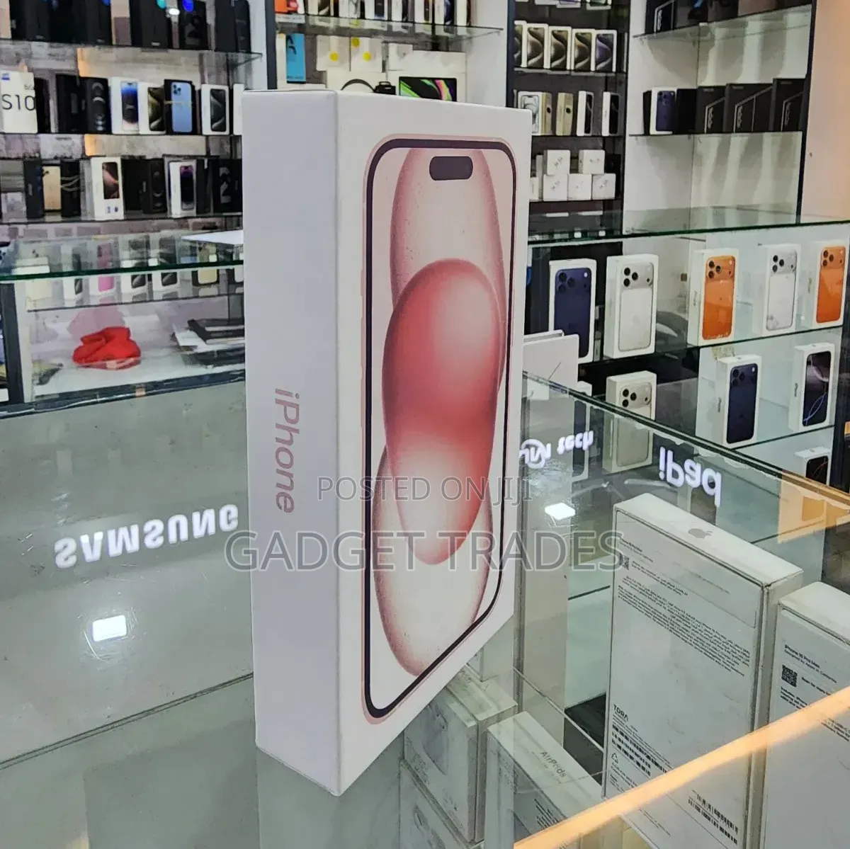 New Apple iPhone 15 256 GB Pink