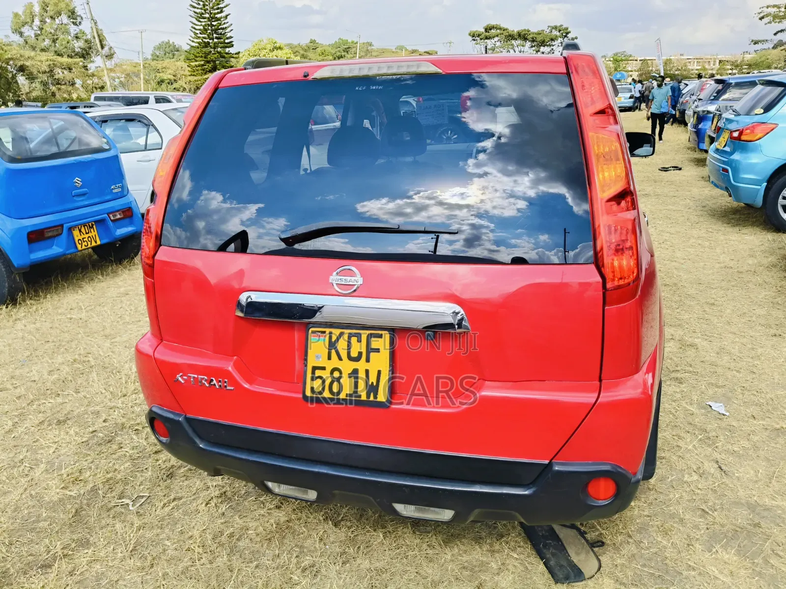 Nissan X-Trail 2.5 Petrol 4x4 SE 2009 Red