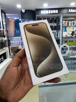 New Apple iPhone 15 Pro Max 256 GB Blue
