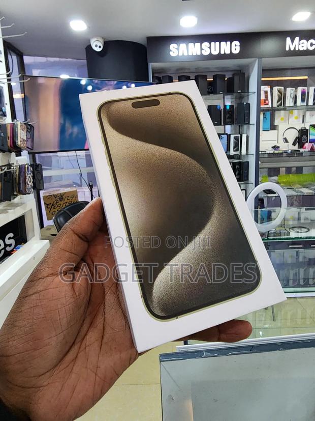 New Apple iPhone 15 Pro Max 256 GB Blue