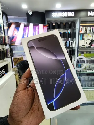 New Apple iPhone 16 Pro Max 256 GB Black