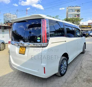 Toyota Noah 2019 Pearl