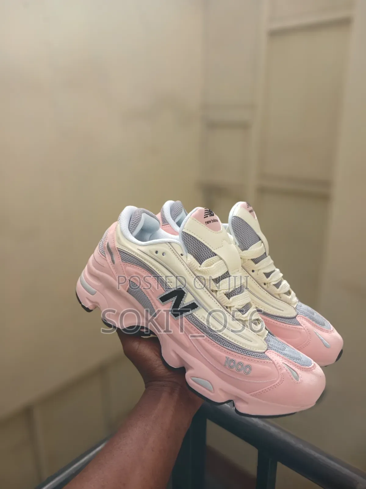 New Balance 1000