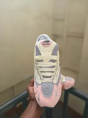 New Balance 1000