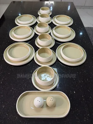 Elegant European Double Glaze Porcelain Dinner Set
27pcs Dinner Set