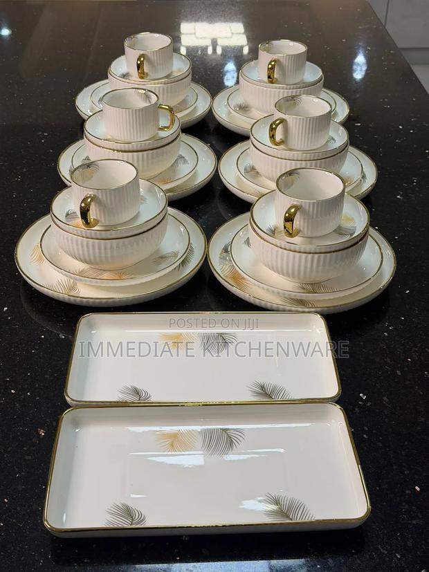 32pcs Elegant European Porcelain Dinner Set