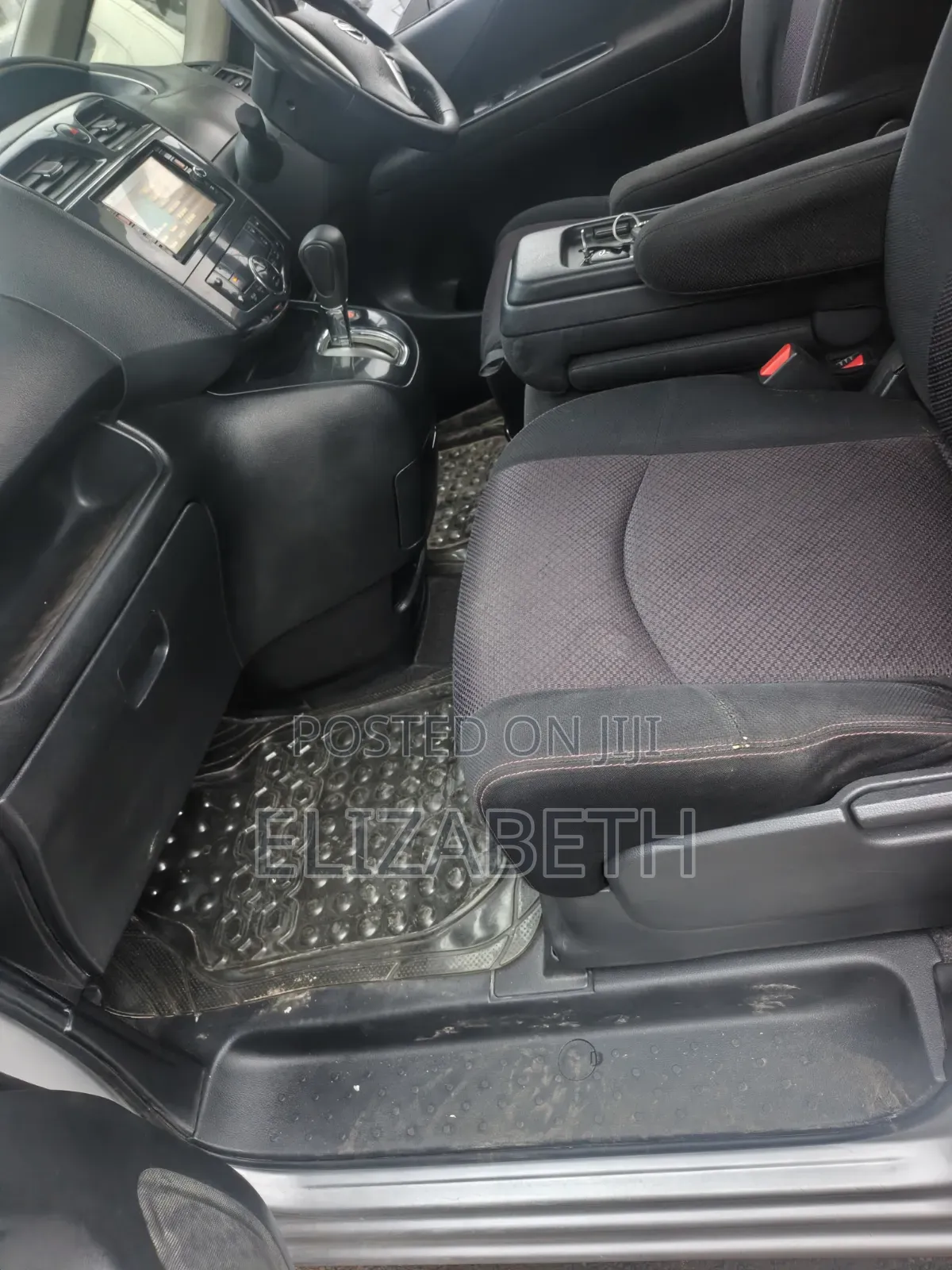 Nissan Serena 2013 Silver