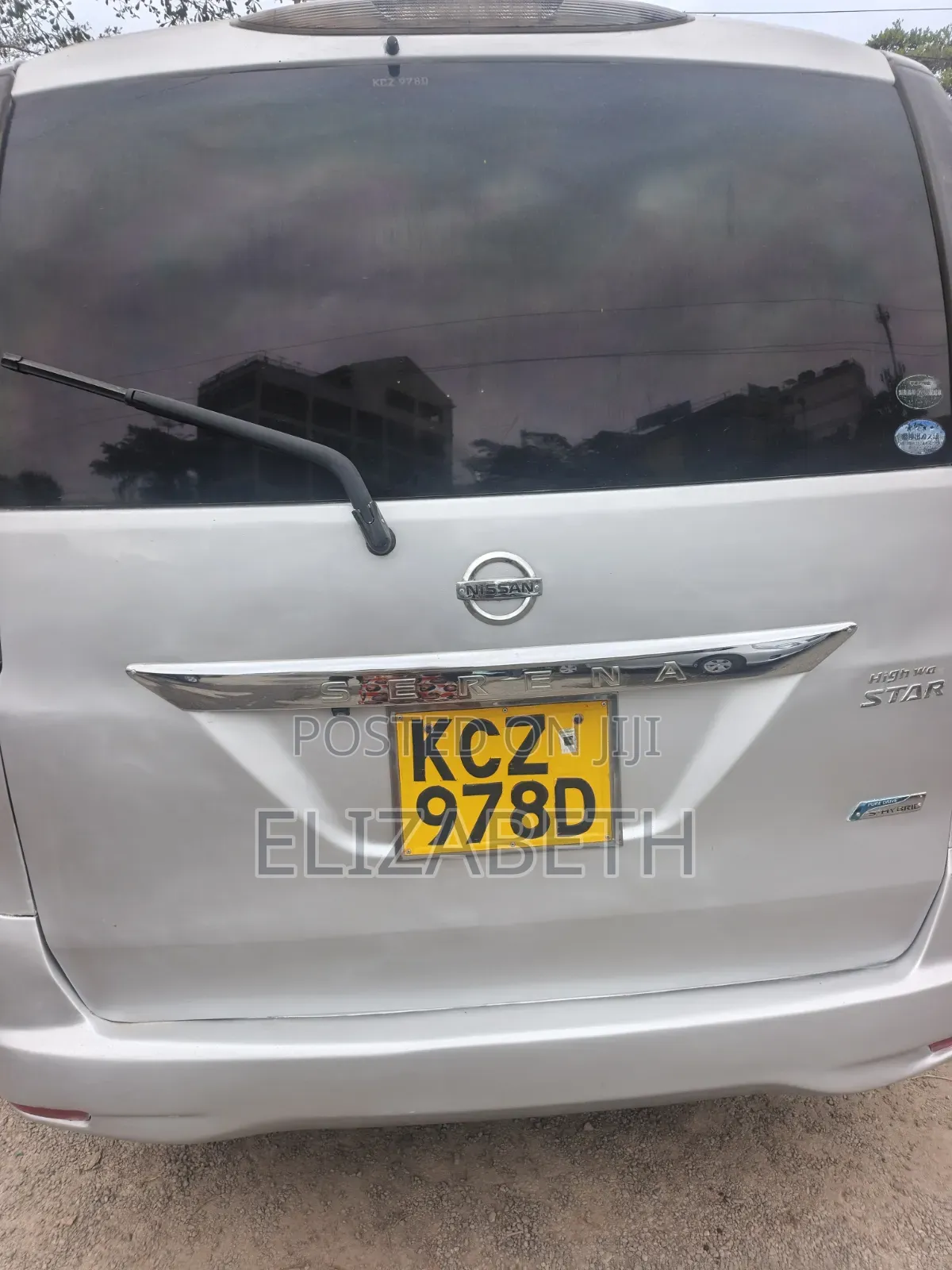 Nissan Serena 2013 Silver