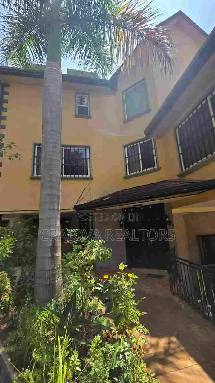 5bdrm Villa in Spring Valley for sale