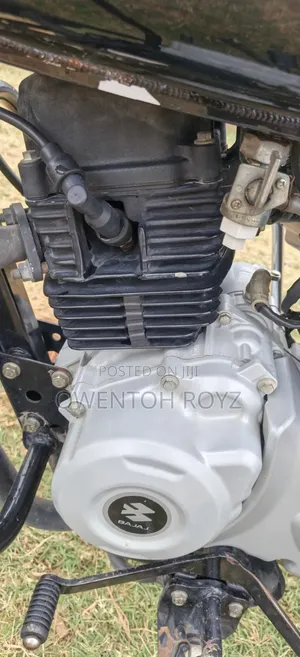 Bajaj Boxer 150 UG 2025 Black
