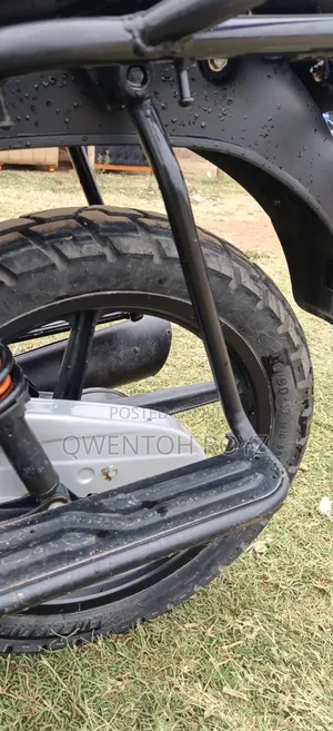 Bajaj Boxer 150 UG 2025 Black