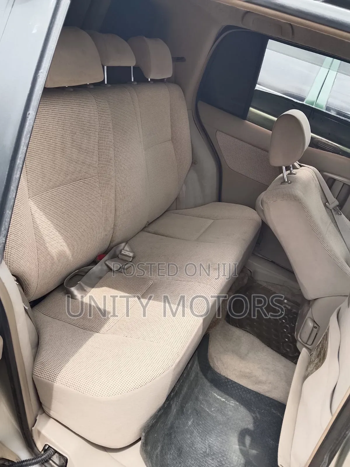 Toyota Raum 2006 Silver