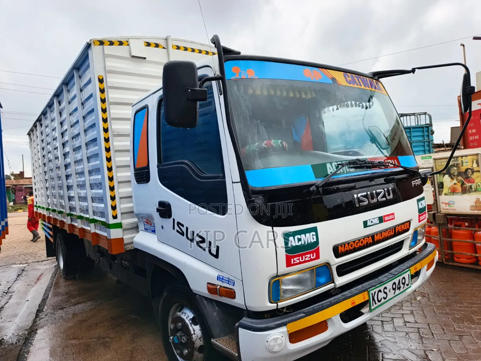 Isuzu Frr33 Coverboard
