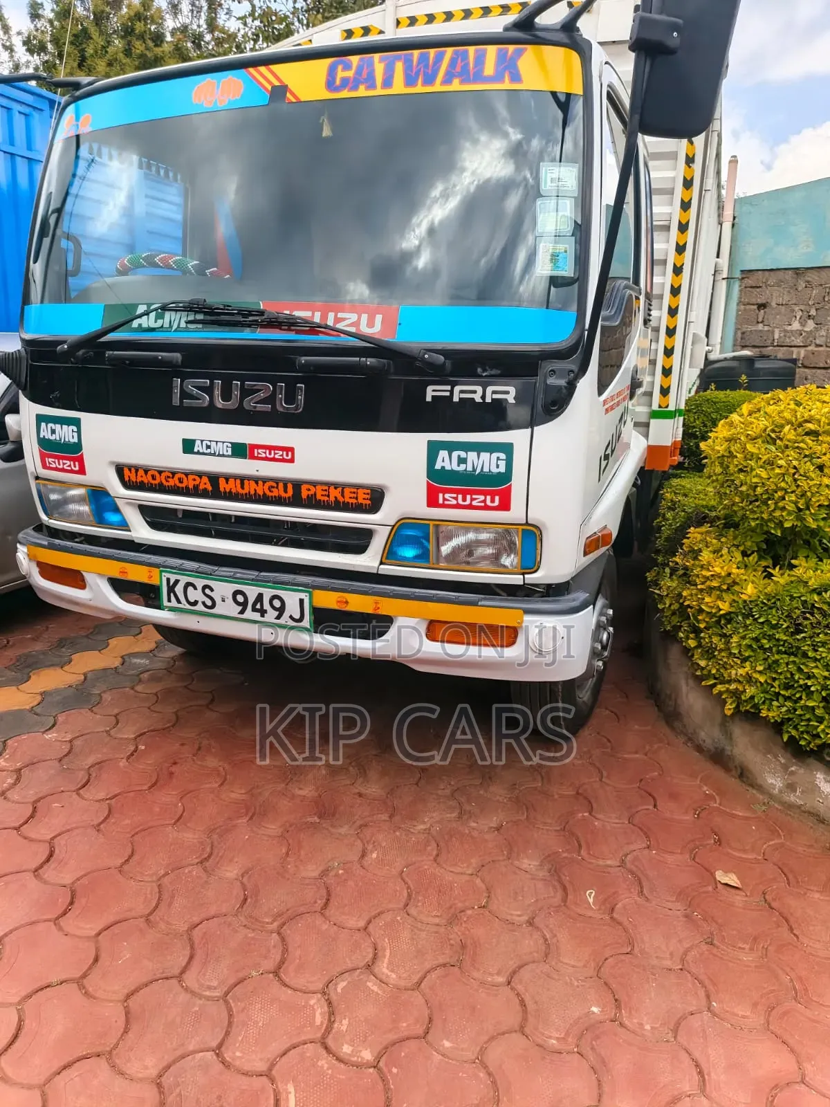Isuzu Frr33 Coverboard