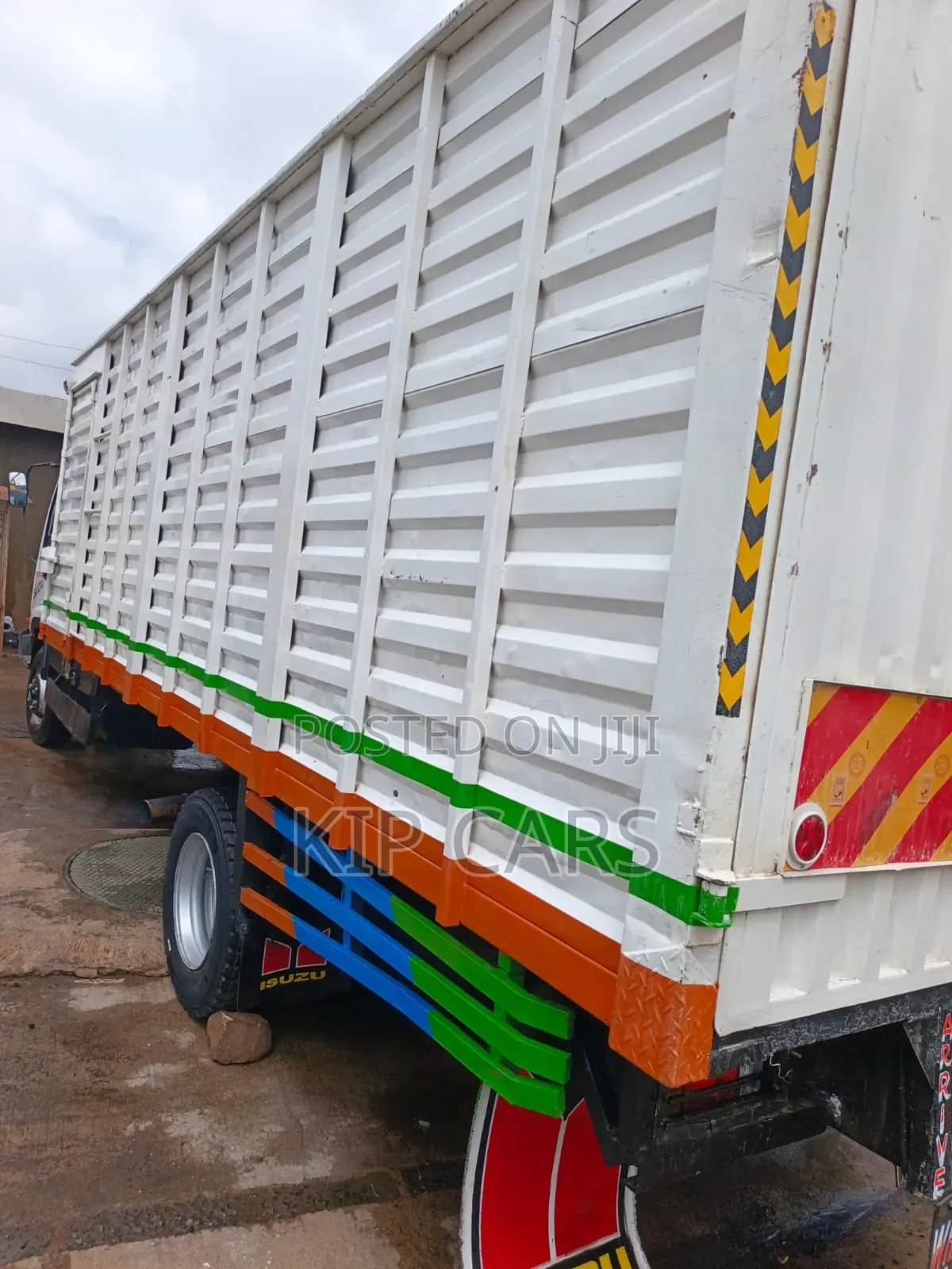 Isuzu Frr33 Coverboard