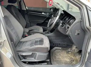 Volkswagen Golf 2015 Silver