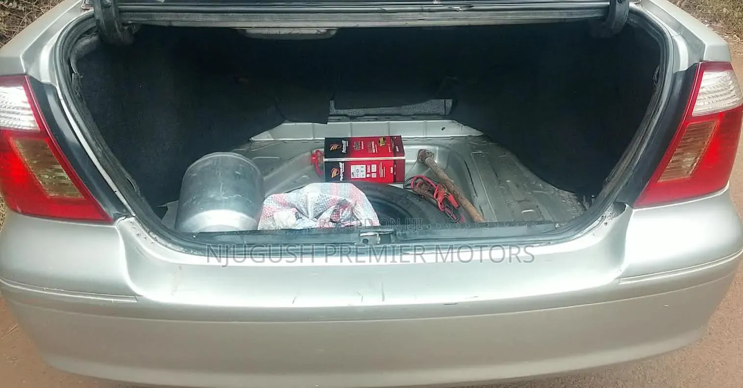 Toyota Premio 2004 Silver